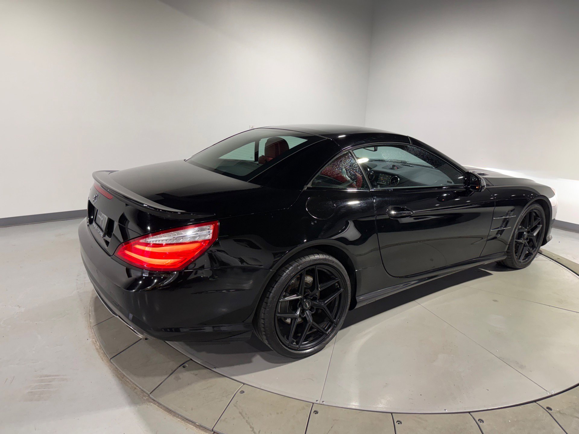 Used 2016 Mercedes-Benz SL 550 image 13