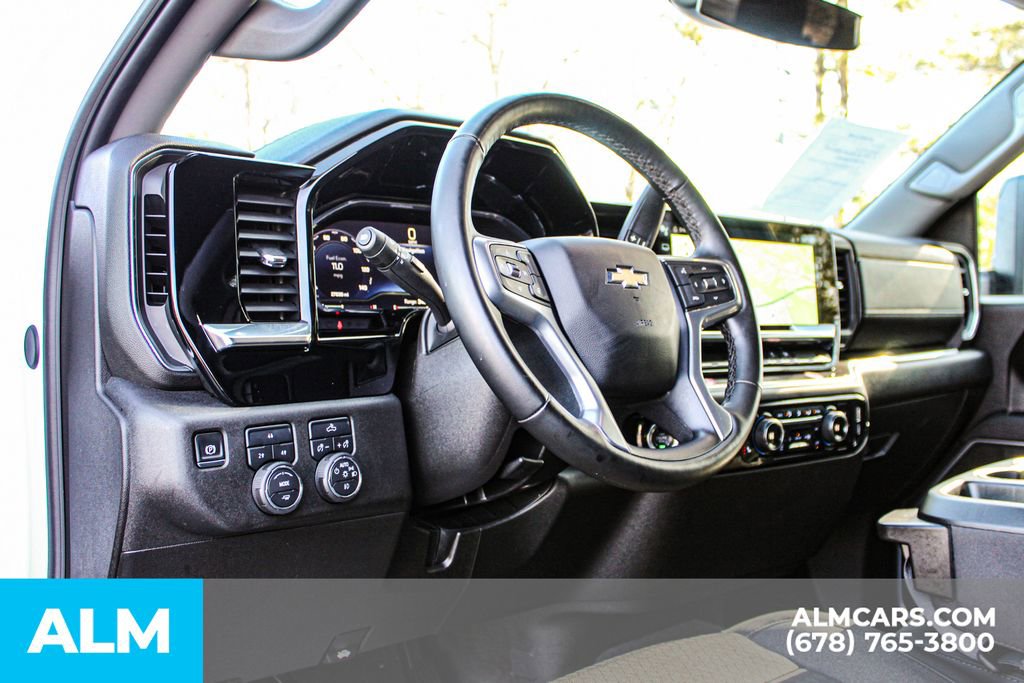 Used 2025 Chevrolet Silverado 2500 LT w/ Convenience Package AWD/4WD image 22