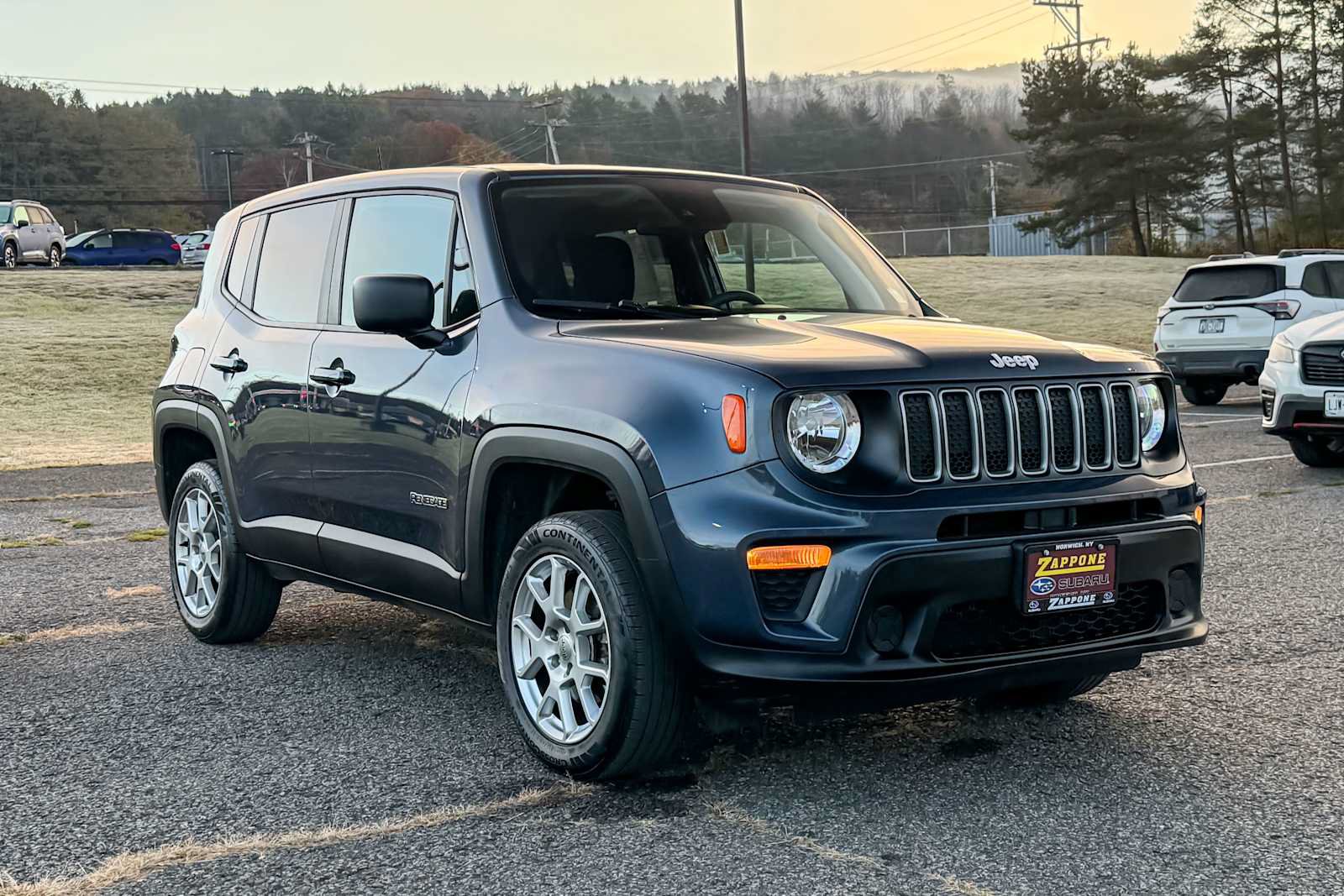 Used 2023 Jeep Renegade Latitude AWD/4WD image 1