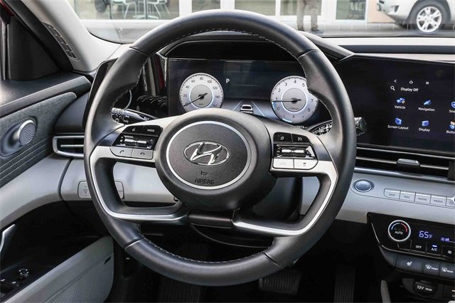 Certified 2023 Hyundai Elantra Limited image 17