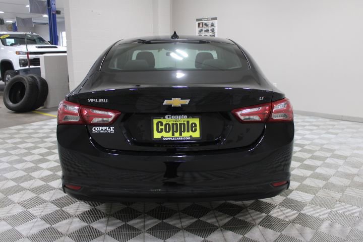 Used 2022 Chevrolet Malibu LT image 10