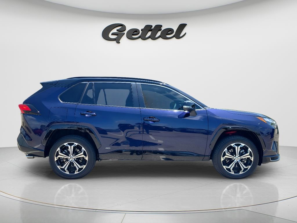 Certified 2025 Toyota RAV4 XSE w/ Weather Package AWD/4WD image 4