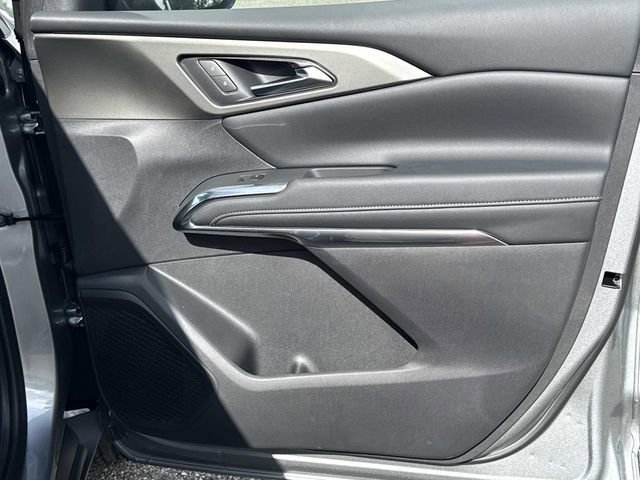 New 2026 Chevrolet Traverse LT w/ Driver Confidence Package FWD image 31