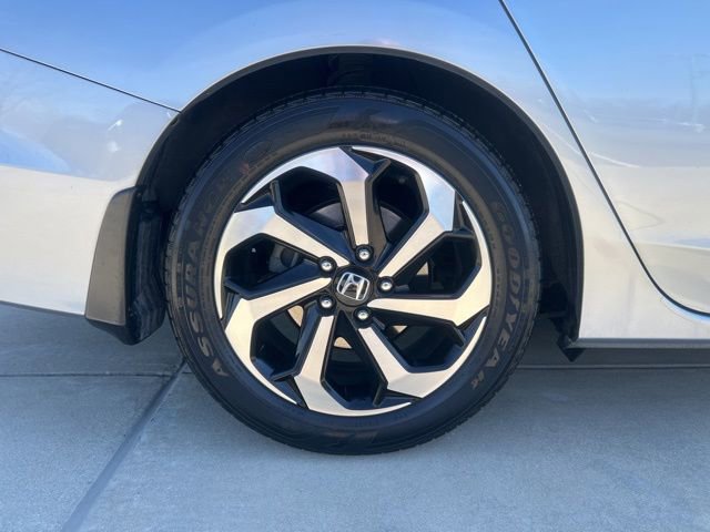 Certified 2017 Honda Accord EX image 3