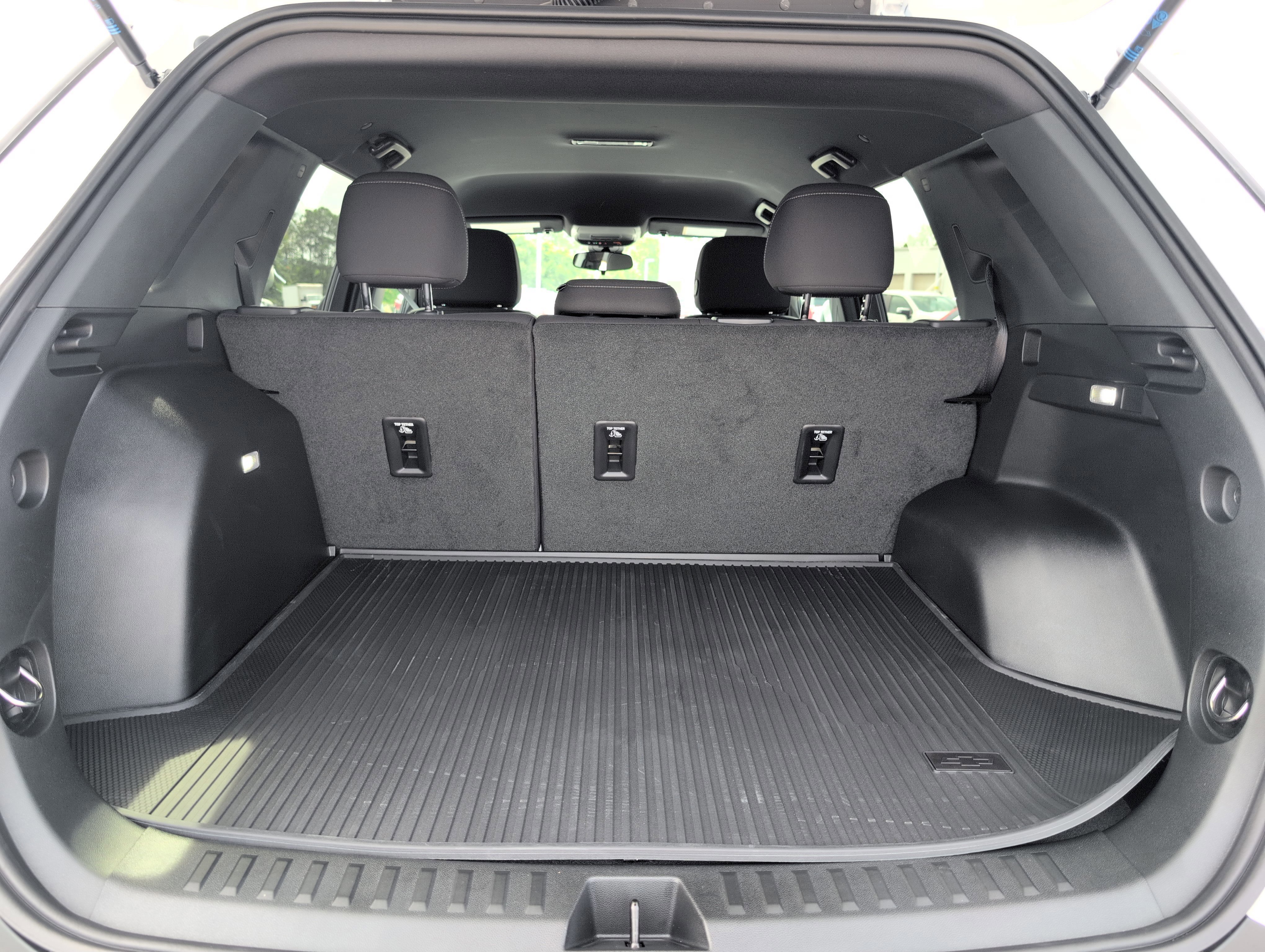 New 2026 Chevrolet Equinox LT w/ Midnight Edition FWD image 5