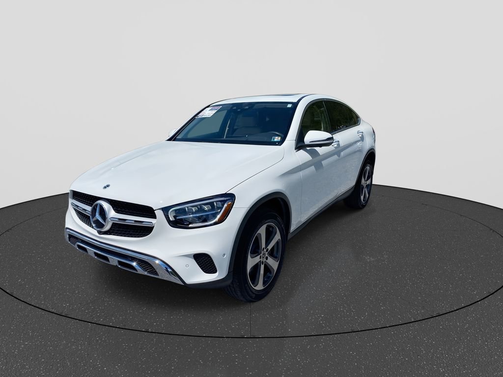 Used 2023 Mercedes-Benz GLC 300 4MATIC Coupe image 4