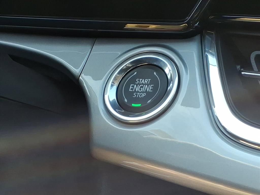 New 2025 Chevrolet Trax LT w/ Driver Confidence Package image 23