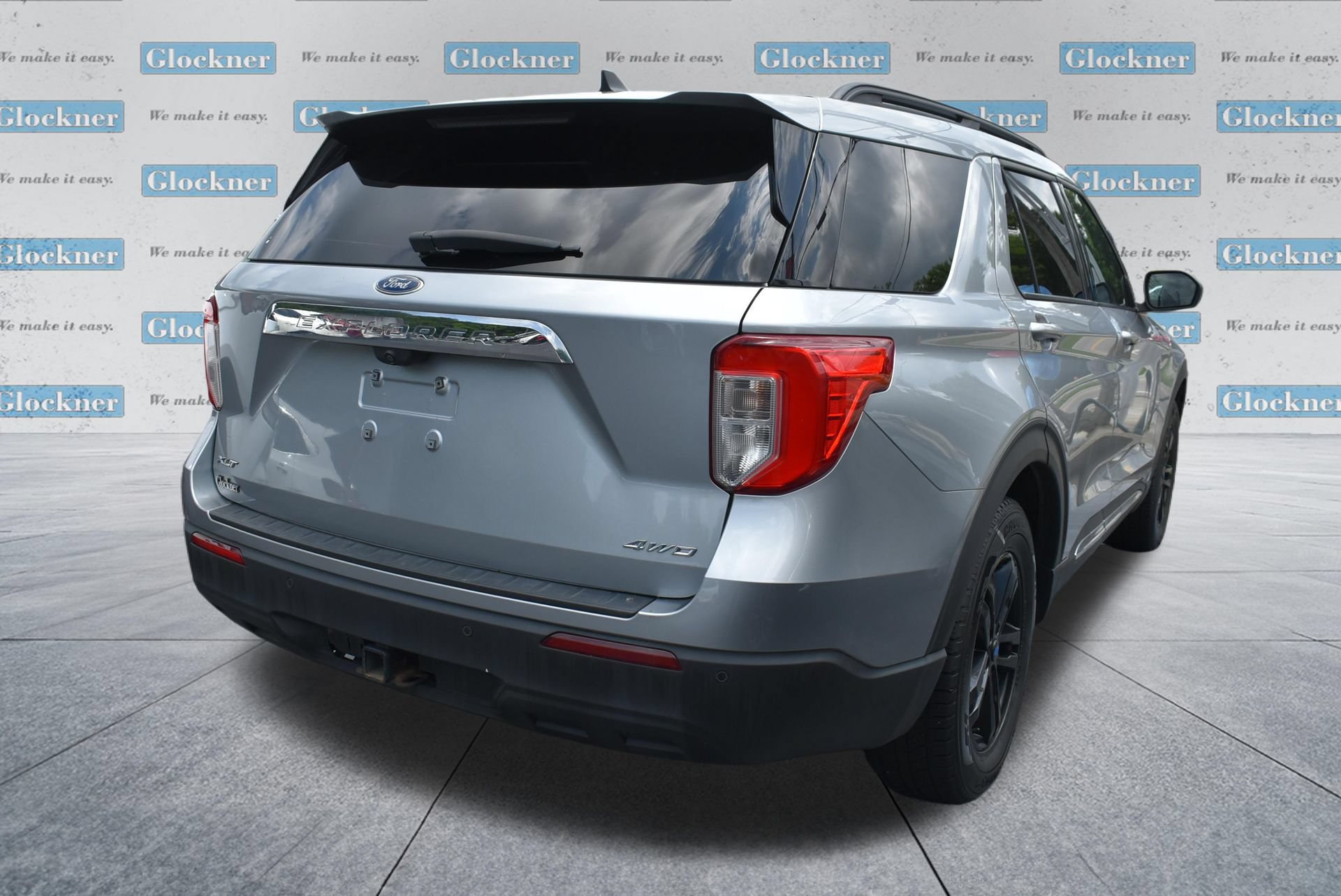 Used 2022 Ford Explorer XLT w/ Class IV Trailer Tow Package AWD/4WD image 6