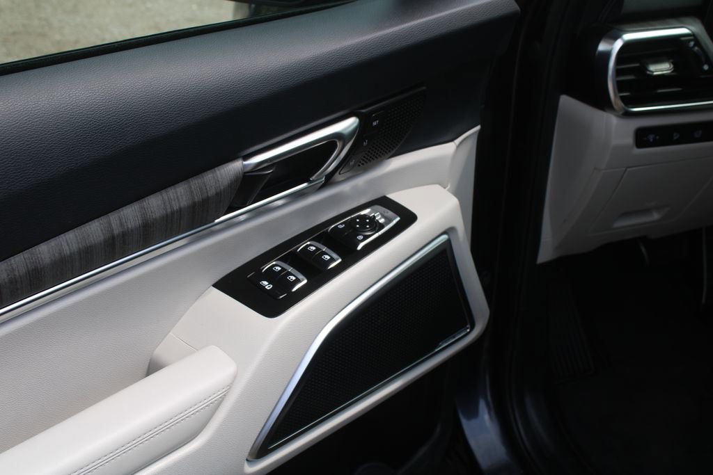 Certified 2025 Kia Telluride SX w/ SX Captain's Chair Package FWD image 20