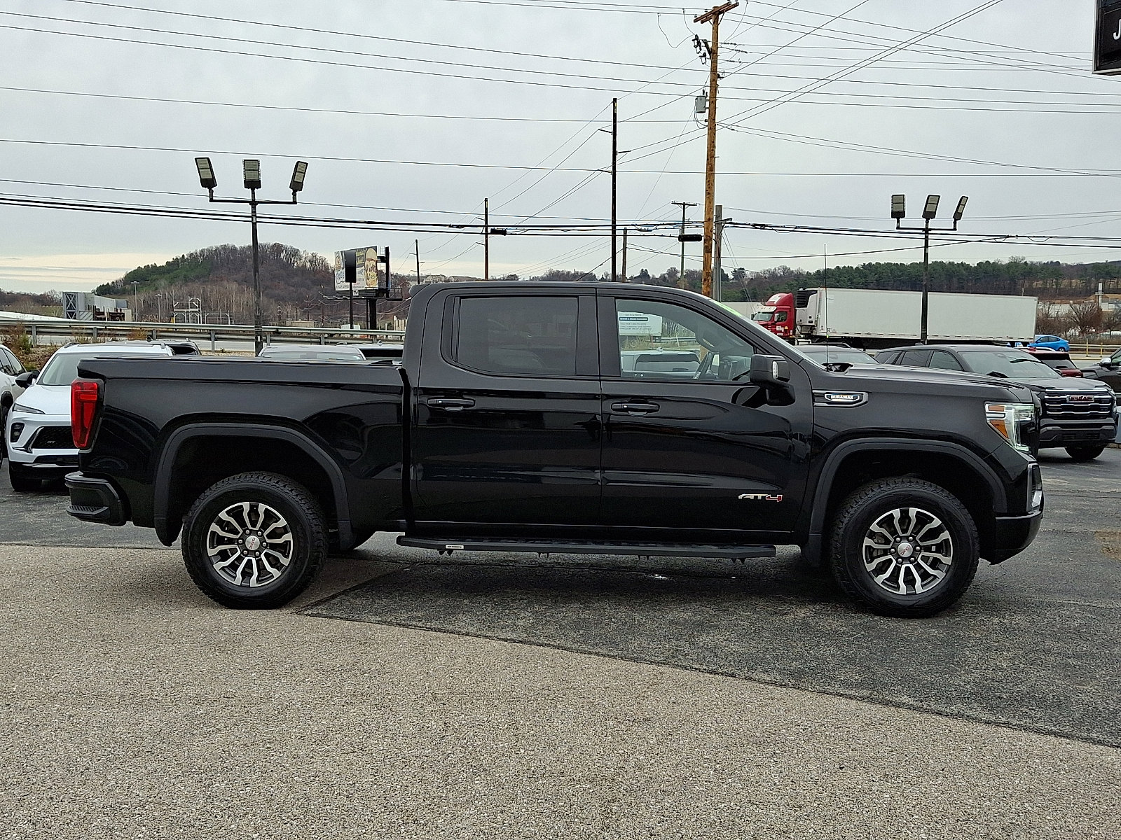 Used 2021 GMC Sierra 1500 AT4 w/ AT4 Value Package image 8