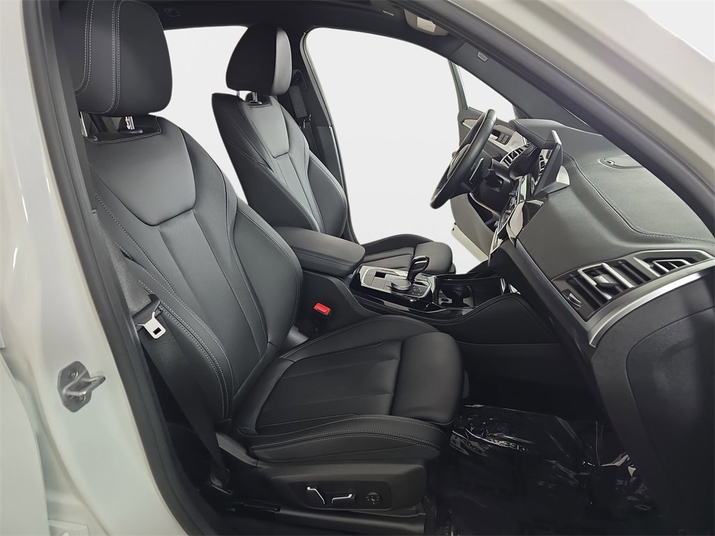 Certified 2024 BMW X4 M40i image 9