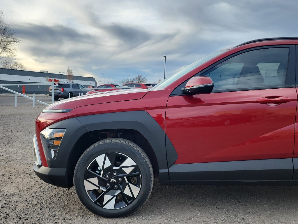 Used 2025 Hyundai Kona SEL image 10
