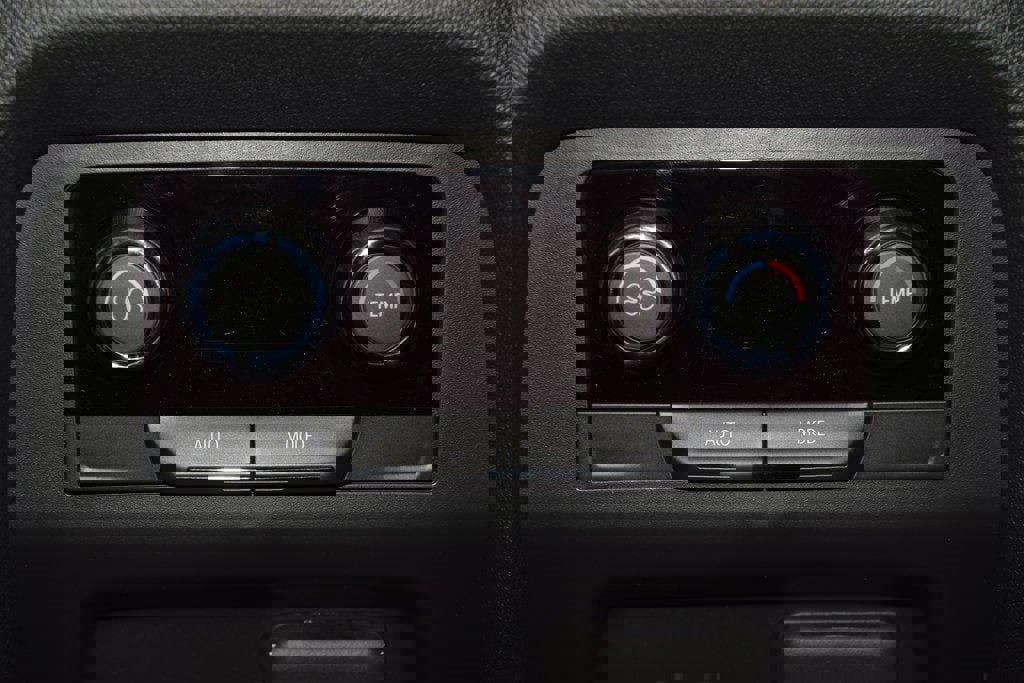 New 2026 Chevrolet Traverse LT w/ Midnight/Sport Edition image 42