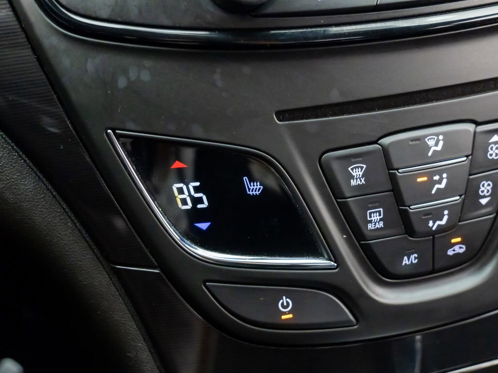 Used 2016 Buick Regal image 22