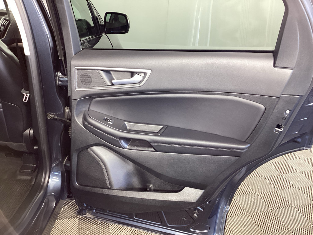 Used 2023 Ford Edge SEL w/ Convenience Package AWD/4WD image 11