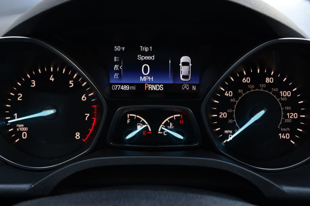 Used 2017 Ford Escape SE AWD/4WD image 38