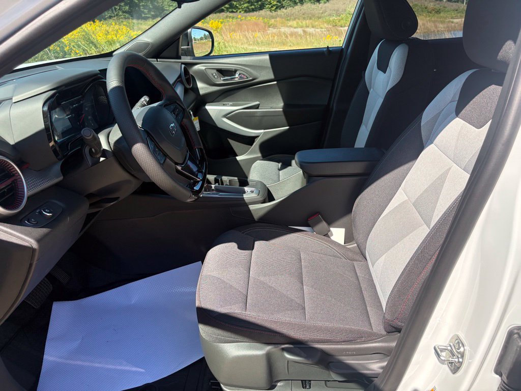 New 2026 Chevrolet Trax RS w/ Driver Confidence Package FWD image 15