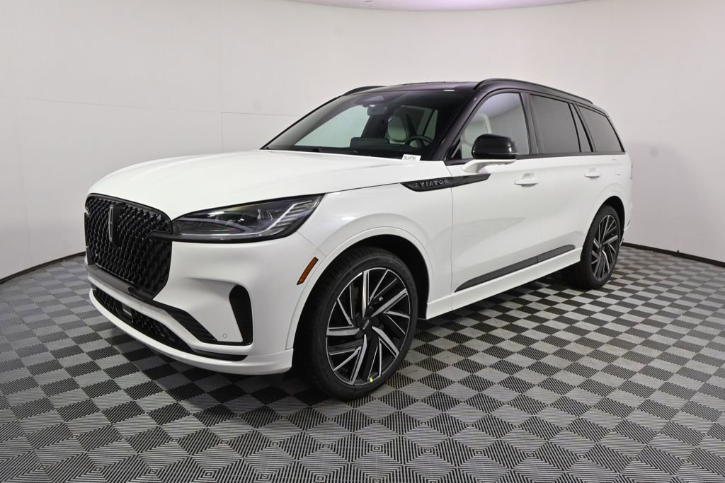 New 2026 Lincoln Aviator Black Label image 2
