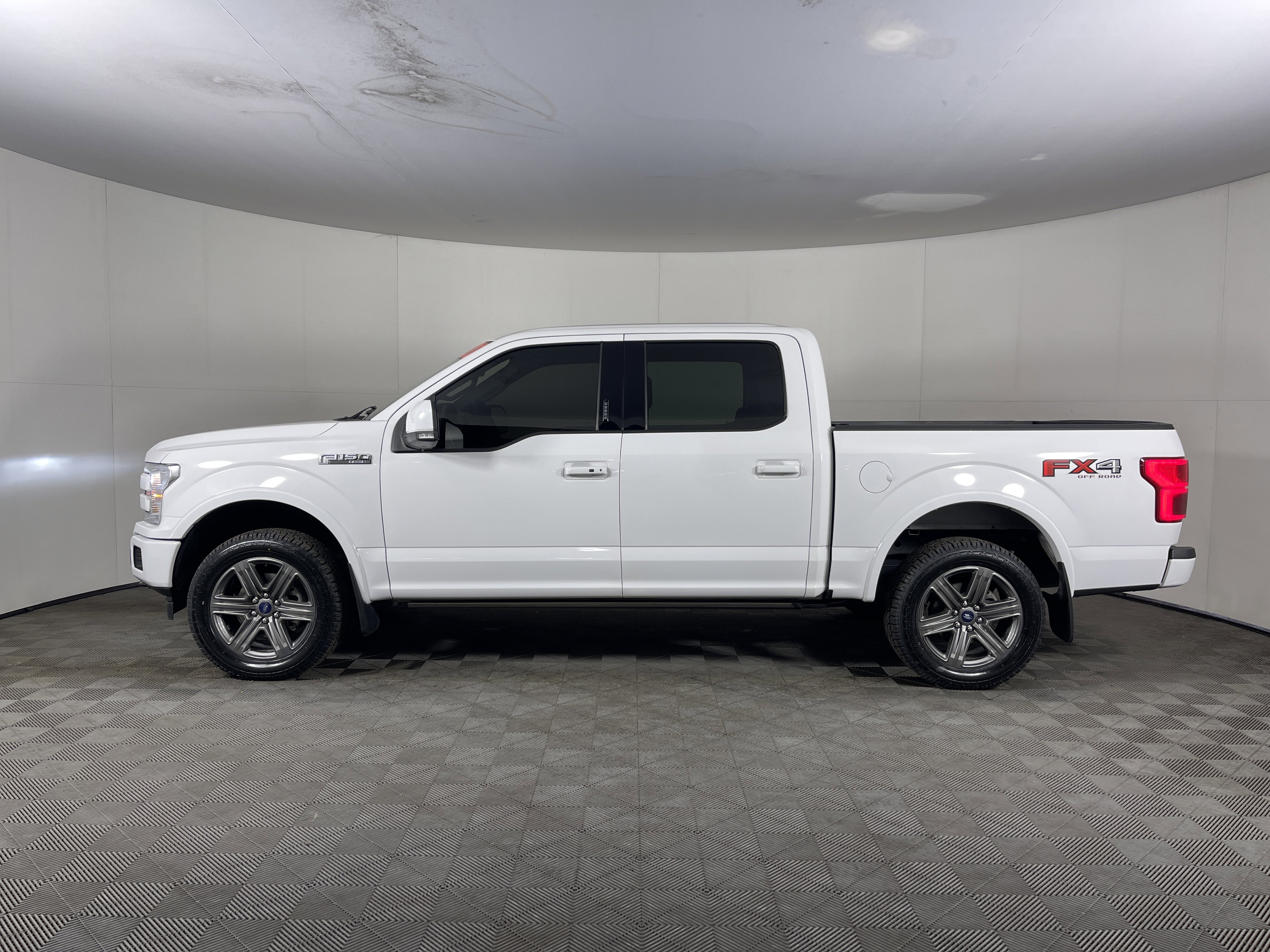 Used 2020 Ford F150 Lariat w/ Equipment Group 502A Luxury image 3