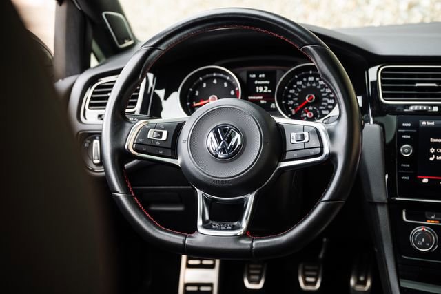 Used 2019 Volkswagen GTI SE FWD image 6