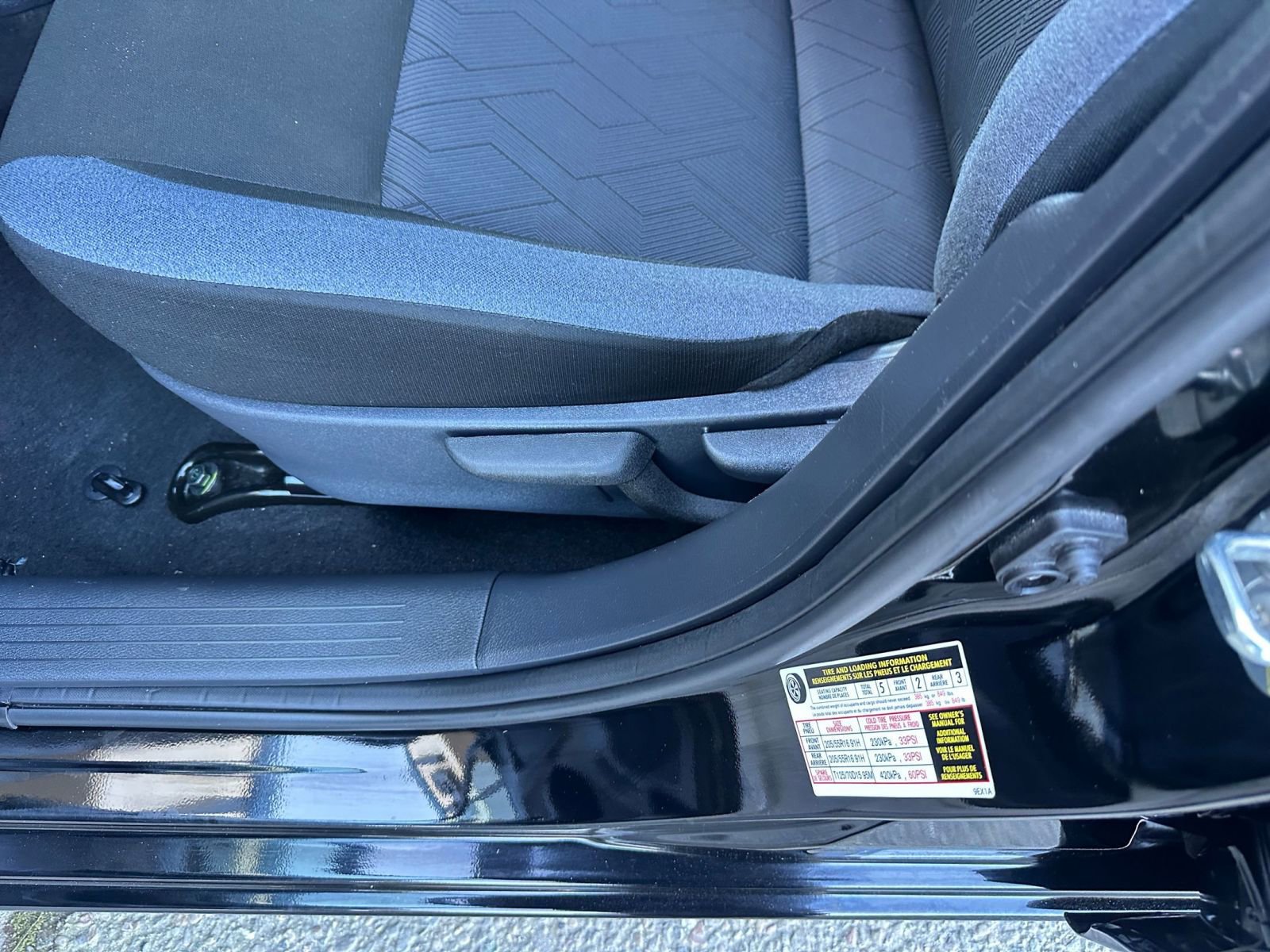 Used 2025 Nissan Versa SV image 23