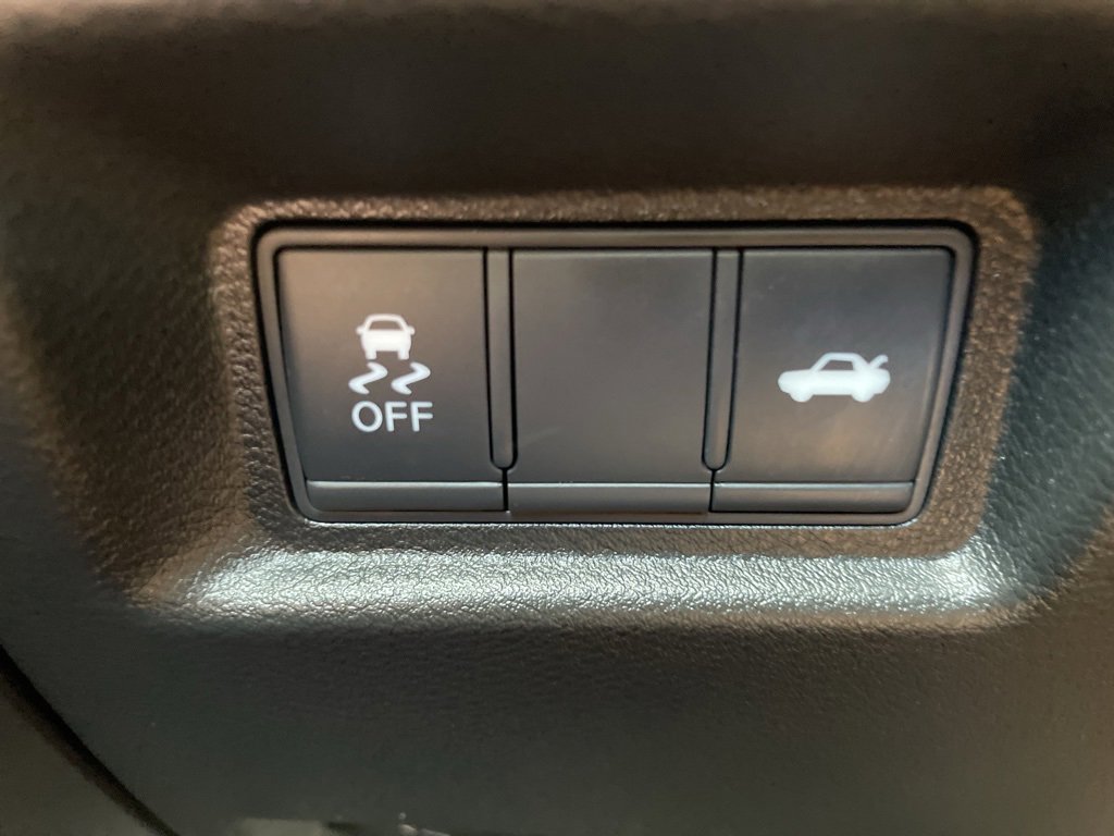 Used 2018 INFINITI Q50 Luxe w/ Essential Package (3.0T Luxe) image 28