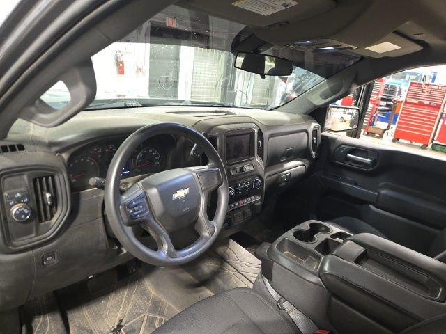 Used 2020 Chevrolet Silverado 1500 Custom w/ Custom Value Package image 15