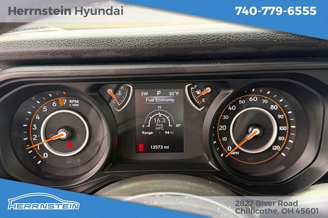 Used 2024 Jeep Gladiator Sport AWD/4WD image 16
