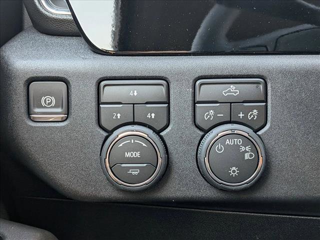 New 2026 Chevrolet Silverado 2500 LT w/ Z71 Off-Road Package AWD/4WD image 14