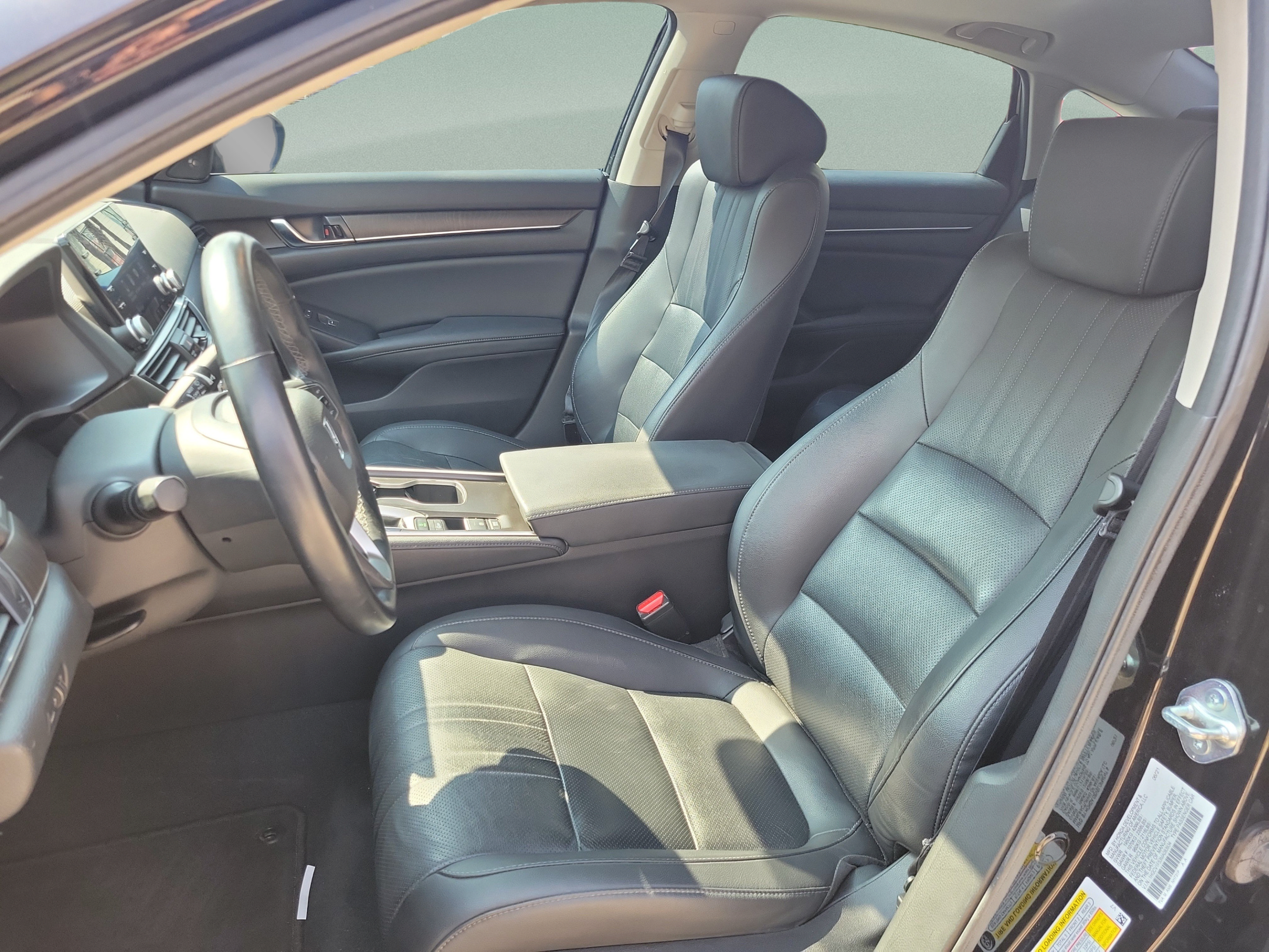 Used 2021 Honda Accord EX-L image 9