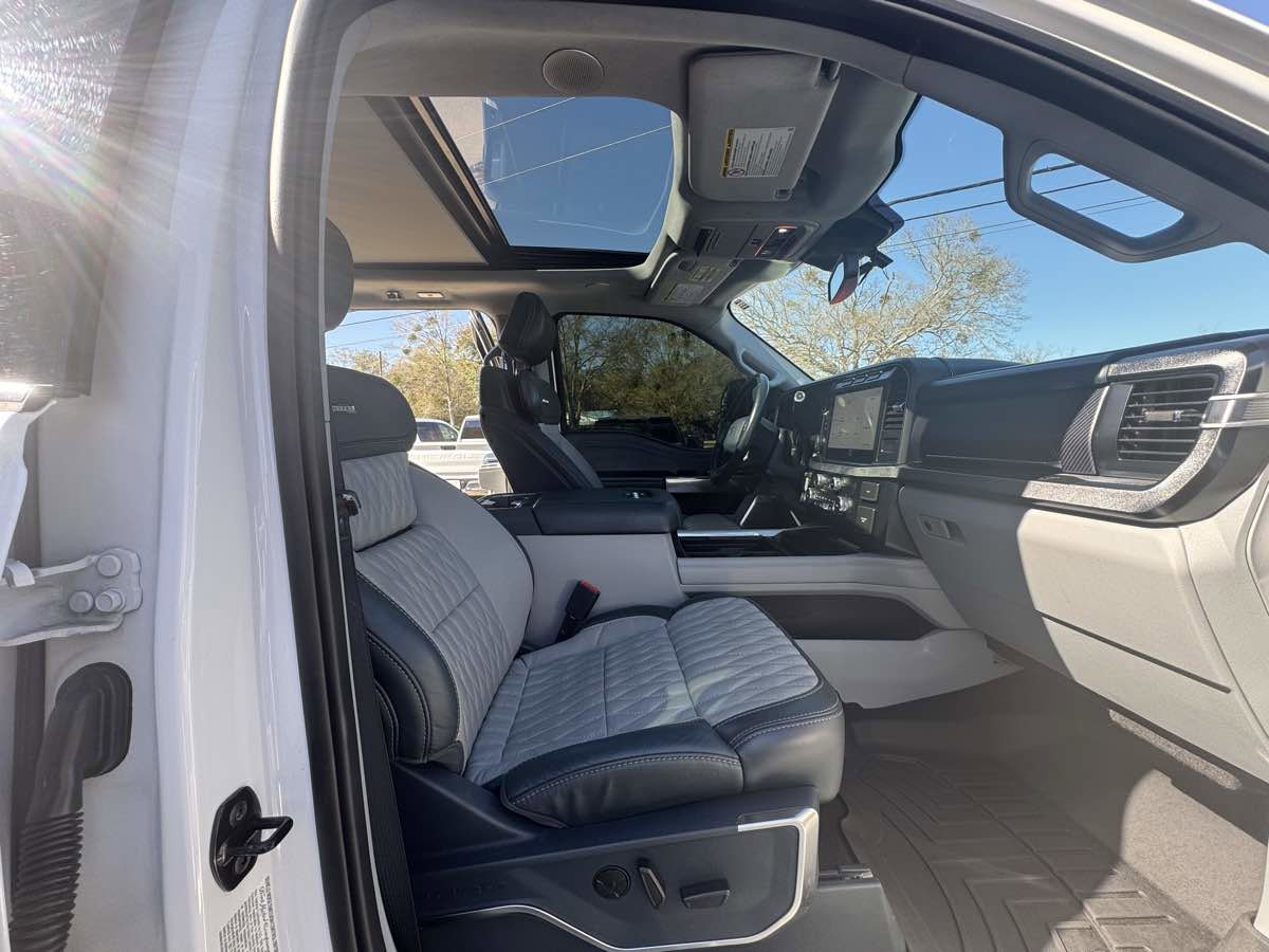 Used 2023 Ford F250 Limited w/ FX4 Off-Road Package image 47