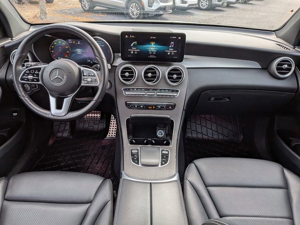 Used 2021 Mercedes-Benz GLC 300 4MATIC w/ AMG Line image 16