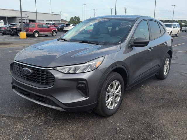 Used 2025 Ford Escape Active w/ Cold Weather Package AWD/4WD image 3