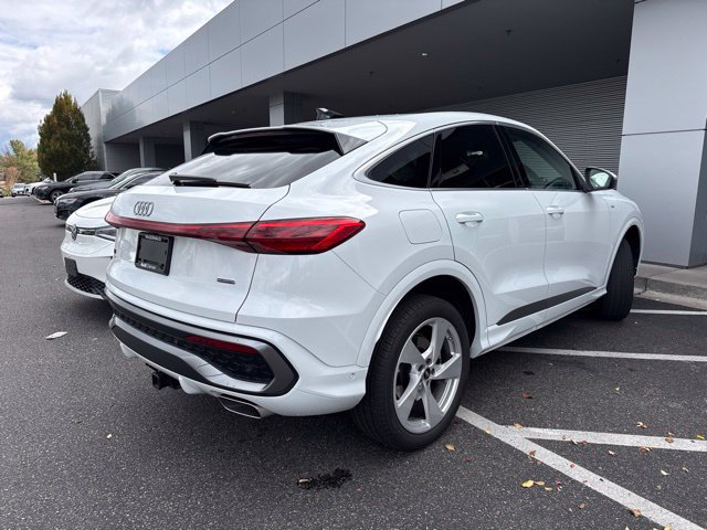 Used 2025 Audi Q5 Premium Plus AWD/4WD image 4