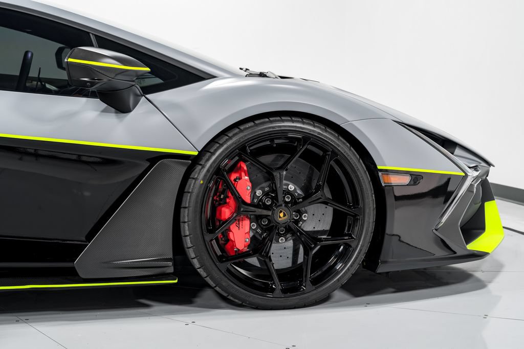 Used 2024 Lamborghini Revuelto AWD/4WD image 43