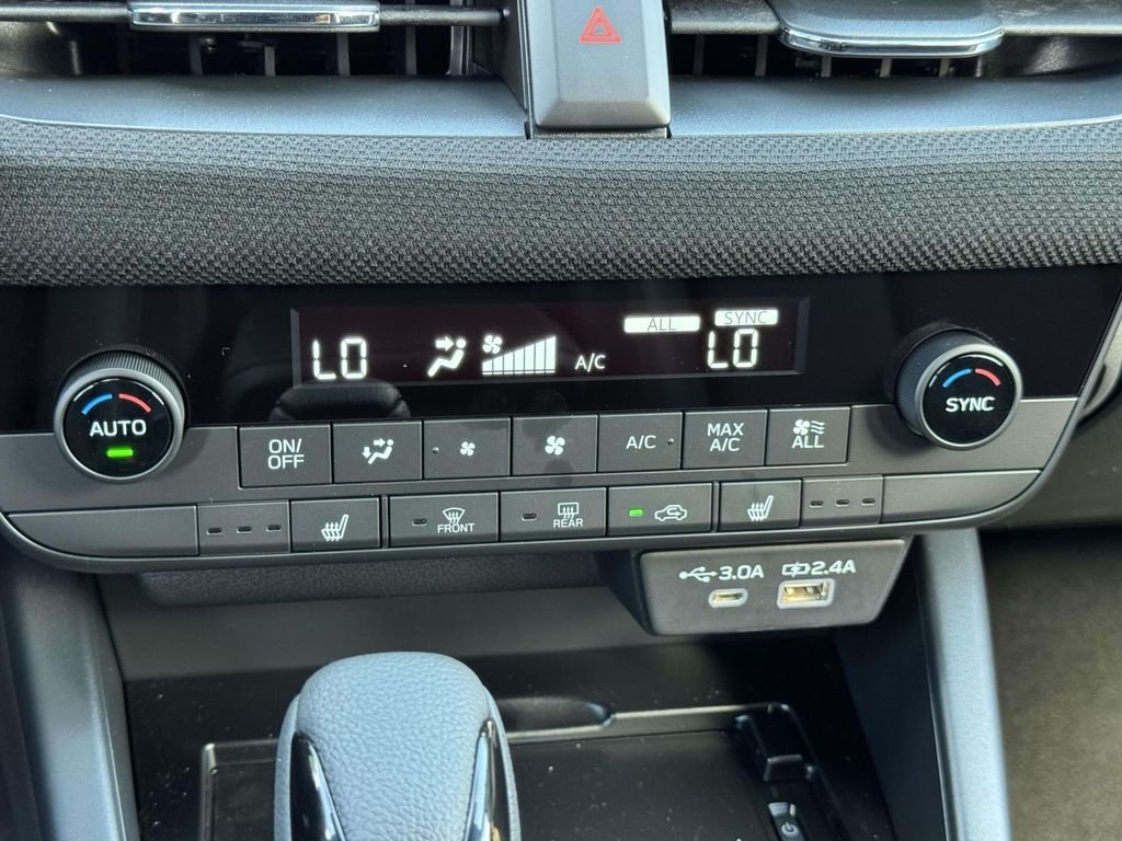 New 2026 Subaru Outback Limited AWD/4WD image 22