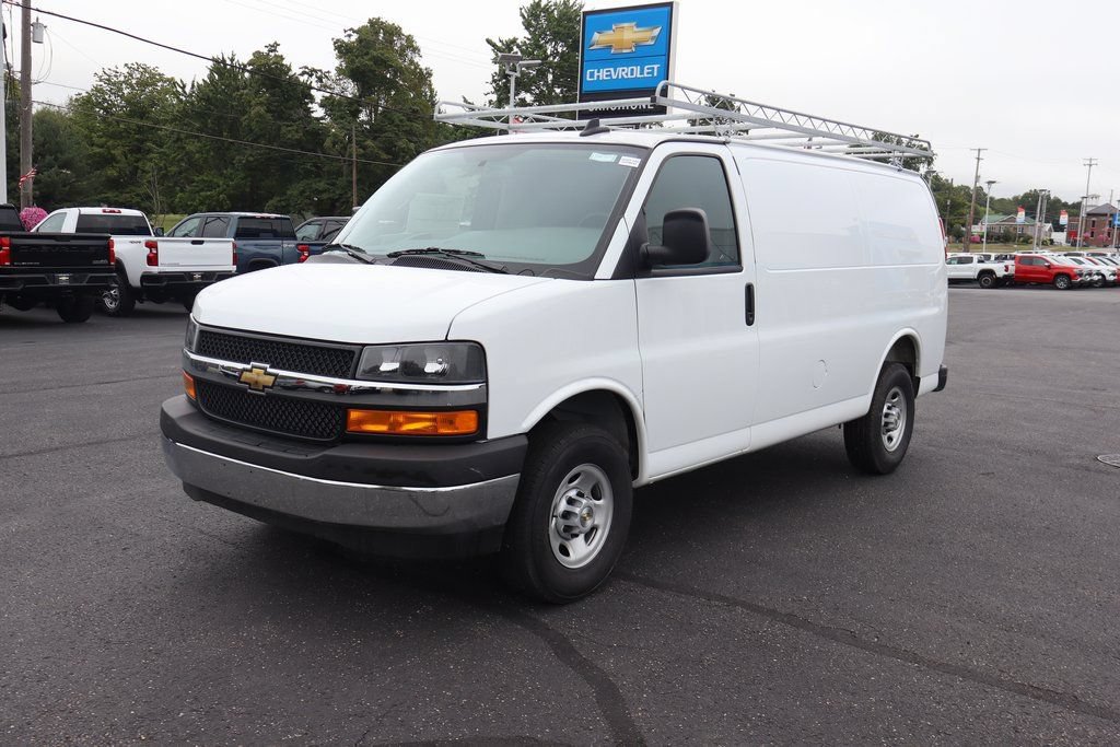 New 2025 Chevrolet Express 2500 w/ Driver Convenience Package RWD image 18