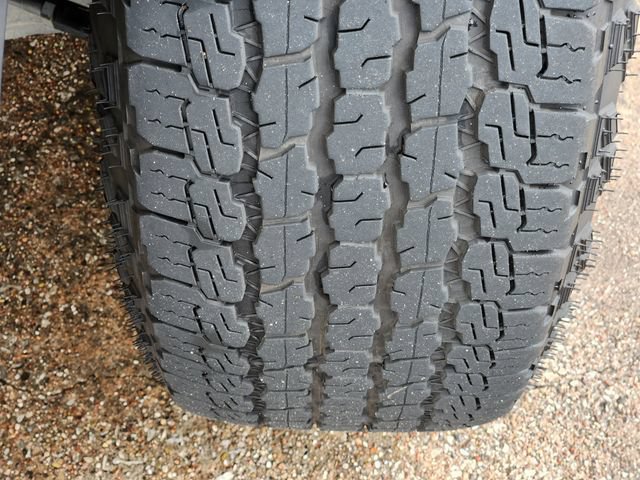 Certified 2023 Jeep Grand Cherokee Trailhawk w/ Advanced Protech Group II AWD/4WD image 10