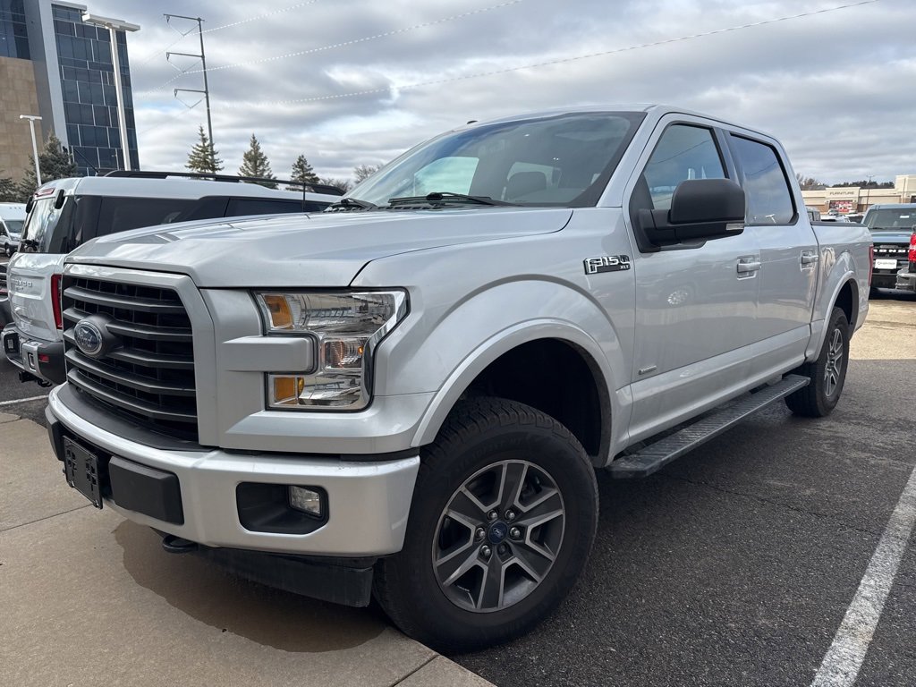 Used 2017 Ford F150 XLT w/ Equipment Group 302A Luxury image 3