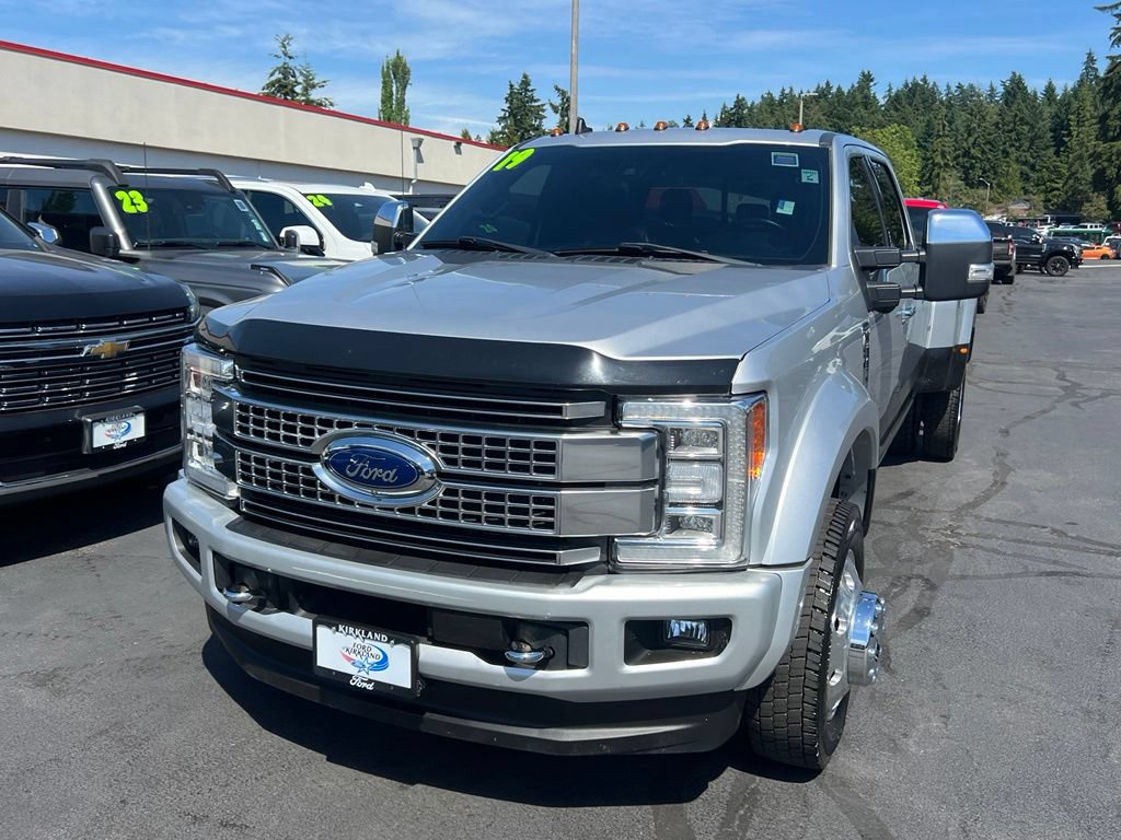 Used 2019 Ford F450 Platinum w/ Platinum Ultimate Package AWD/4WD image 4