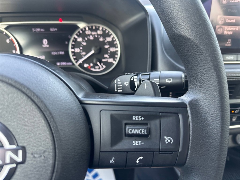 Used 2023 Nissan Rogue S image 29