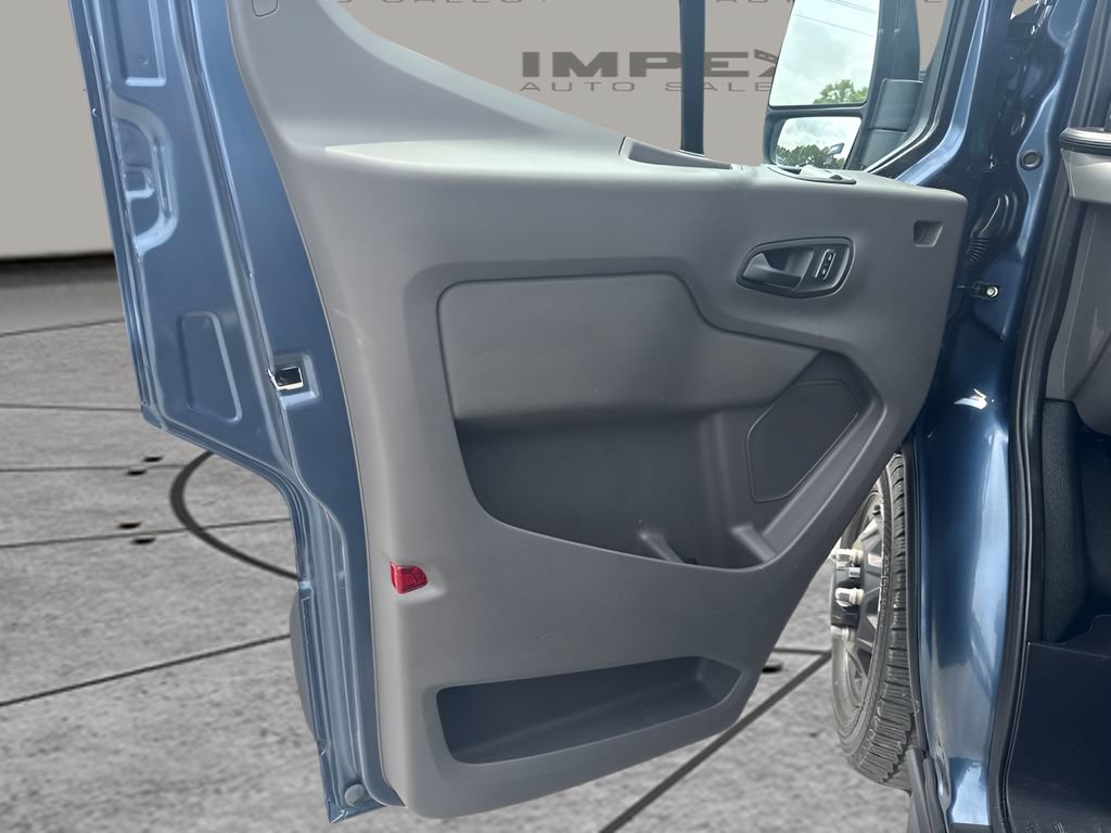 Used 2026 Ford Transit 150 Low Roof AWD w/ Interior Upgrade Package image 14