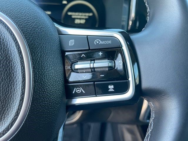 Used 2023 Kia Sorento SX AWD/4WD image 44