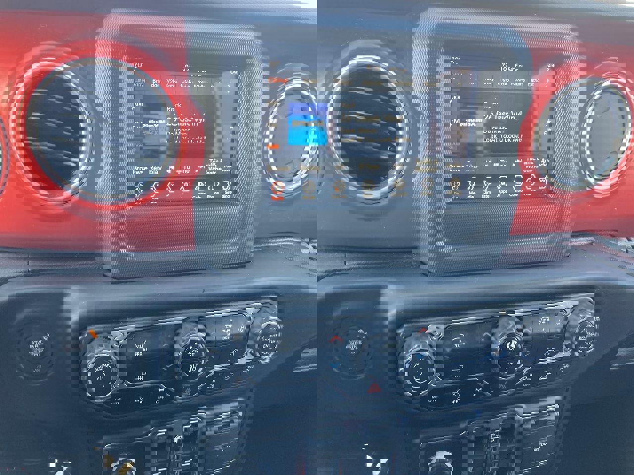 Used 2021 Jeep Gladiator Rubicon w/ Safety Group image 12