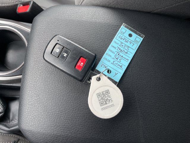 Used 2023 Toyota Tacoma SR5 w/ Technology Package AWD/4WD image 18