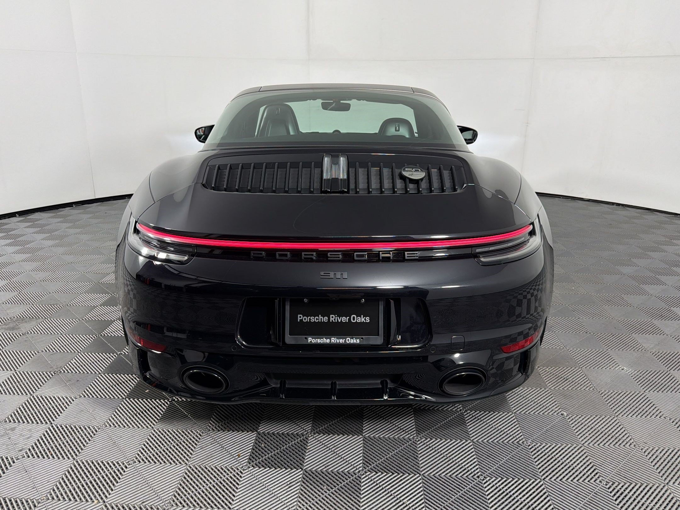 Certified 2023 Porsche 911 50th Anniversary Edition AWD/4WD image 10