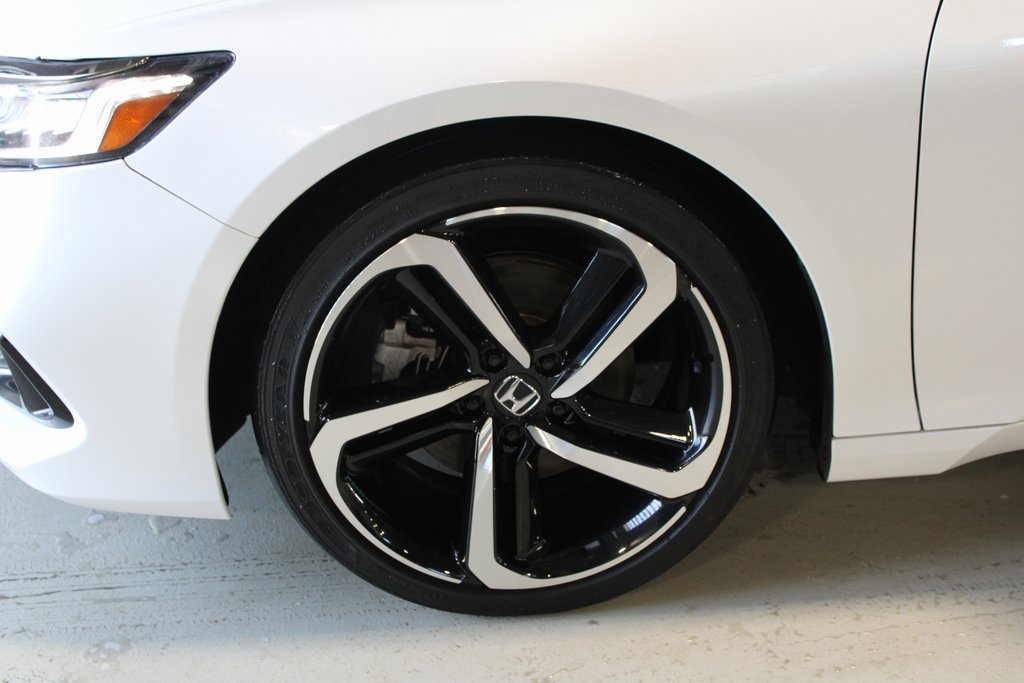 Used 2022 Honda Accord Sport image 6
