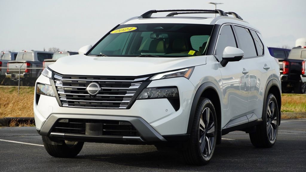 Used 2024 Nissan Rogue SL w/ SL Premium Package image 9