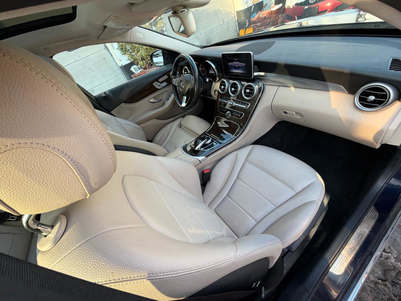 Used 2015 Mercedes-Benz C 300 4MATIC Sedan image 31