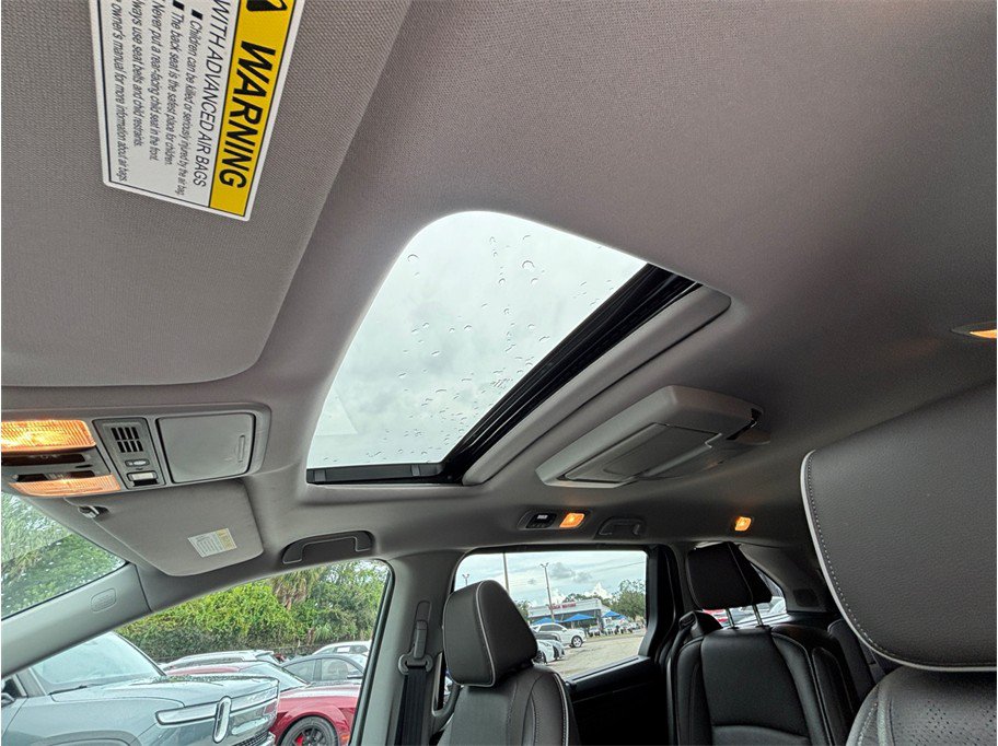 Used 2023 Honda Odyssey Elite image 38